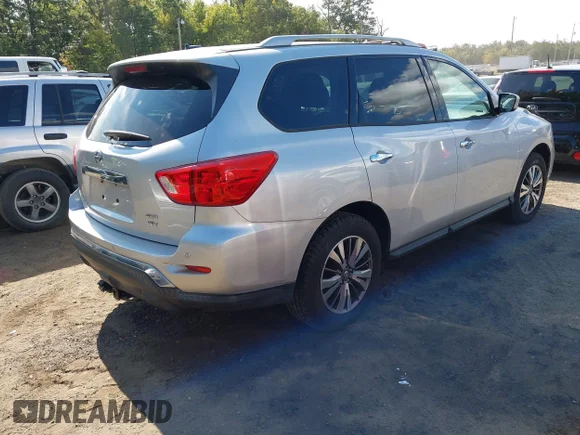 ✅ 2017 Nissan Pathfinder SL • VIN: 5N1DR2MM5HC624625 • Lot: 43146574. Listed on IAAI with 124,555 mi. Free auction sales archive from the USA and detailed vehicle history report at DreamBid. Image 4.