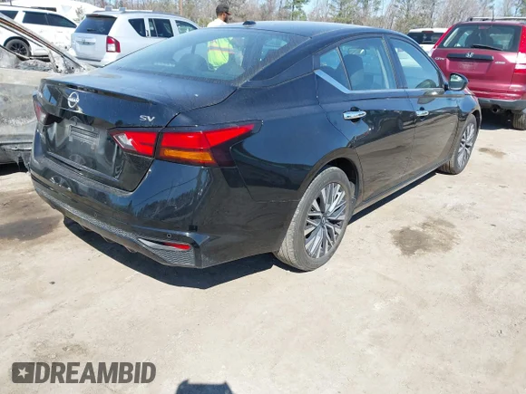 ✅ 2024 Nissan Altima SV • VIN: 1N4BL4DV9RN373542 • Lot: 44571748. Wystawiony na IAAI z przebiegiem 54 620 mil. Bezpłatny archiwum sprzedaży aukcyjnych z USA i szczegółowy raport historii pojazdu na DreamBid. Zdjęcie 4.