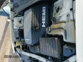 ✅ 2007 Chrysler 300 C • VIN: 2C3KA63H67H897037 • Lot: 43650922. Wystawiony na IAAI z przebiegiem 66 065 mil. Bezpłatny archiwum sprzedaży aukcyjnych z USA i szczegółowy raport historii pojazdu na DreamBid. Zdjęcie 19.