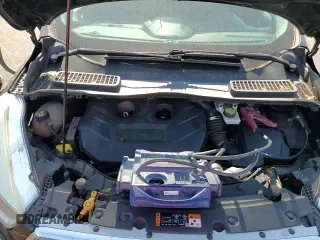 ✅ 2017 Ford Escape SE • VIN: 1FMCU0G91HUC96586 • Lot: 93910285. Listed on Copart with 122,965 mi. Free auction sales archive from the USA and detailed vehicle history report at DreamBid. Image 14.