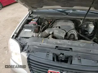 ✅ 2008 GMC Yukon SLT 4SA • VIN: 1GKFK13018J218030 • Lot: 85196224. Wystawiony na Copart z przebiegiem 240 080 mil. Bezpłatny archiwum sprzedaży aukcyjnych z USA i szczegółowy raport historii pojazdu na DreamBid. Zdjęcie 13.