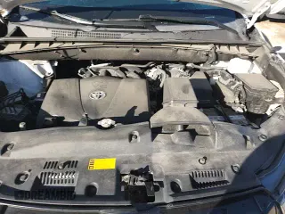 ✅ 2018 Toyota Highlander SE • VIN: 5TDJZRFH7JS849391 • Лот: 90130255. Опубликован ранее на Copart с пробегом 68 898 миль. Бесплатный доступ к архиву аукционных продаж из США и подробный отчёт об истории автомобиля на DreamBid. Изображение 16.