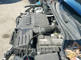 ✅ 2022 Audi Q3 S line Premium Plus • VIN: WA1EECF30N1108995 • Lot: 40537637. Wystawiony na IAAI z przebiegiem 23 296 mil. Bezpłatny archiwum sprzedaży aukcyjnych z USA i szczegółowy raport historii pojazdu na DreamBid. Zdjęcie 20.