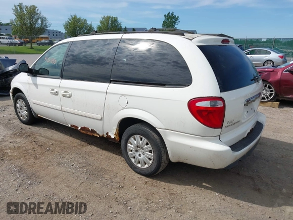✅ 2005 Chrysler Town & Country LX • VIN: 2C4GP44R05R524742 • Lot: 45221850. Wystawiony na IAAI z przebiegiem 80 892 mil. Bezpłatny archiwum sprzedaży aukcyjnych z USA i szczegółowy raport historii pojazdu na DreamBid. Zdjęcie 3.