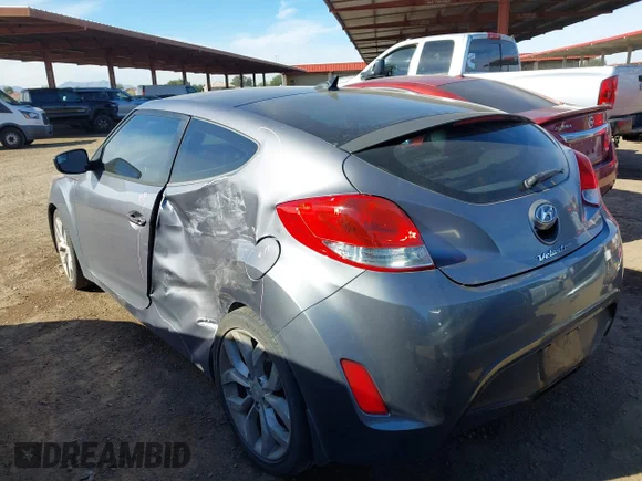 ✅ 2015 Hyundai Veloster RE:FLEX • VIN: KMHTC6AD4FU237905 • Лот: 44214636. Опубліковано раніше на IAAI з пробігом 105 641 миль. Безкоштовний доступ до архіву аукціонних продажів зі США та докладний звіт про історію автомобіля на DreamBid. Зображення 6.