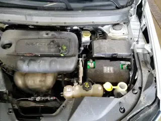 ✅ 2019 Jeep Cherokee Altitude • VIN: 1C4PJMLB0KD472727 • Lot: 58987935. Listed on Copart with 43,255 mi. Free auction sales archive from the USA and detailed vehicle history report at DreamBid. Image 17.