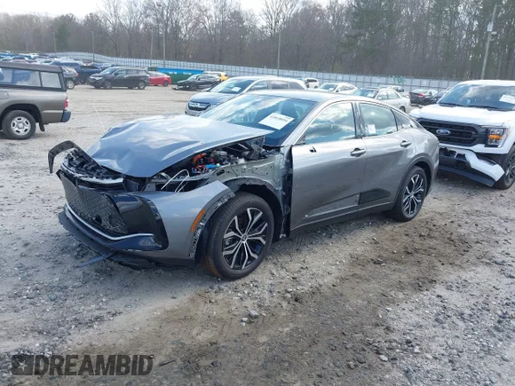 ✅ 2025 Toyota Crown XLE • VIN: JTDAAAAF7S3032973 • Lot: 41810054. Wystawiony na IAAI z przebiegiem 1 934 mil. Bezpłatny archiwum sprzedaży aukcyjnych z USA i szczegółowy raport historii pojazdu na DreamBid. Zdjęcie 2.