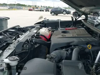 ✅ 2022 Toyota Tundra SR5 • VIN: 5TFLA5DA0NX004090 • Lot: 43261550. Listed on IAAI with 101,588 mi. Free auction sales archive from the USA and detailed vehicle history report at DreamBid. Image 19.