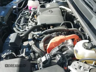 ✅ 2024 Toyota RAV4 Hybrid XSE • VIN: 2T3E6RFV6RW055654 • Лот: 43646174. Опубликован ранее на IAAI с пробегом 12 644 миль. Бесплатный доступ к архиву аукционных продаж из США и подробный отчёт об истории автомобиля на DreamBid. Изображение 19.