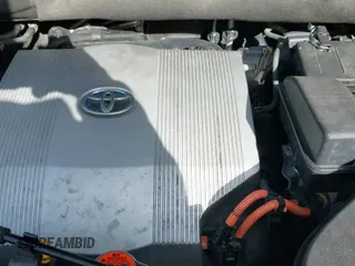 ✅ 2017 Toyota Highlander Hybrid Limited • VIN: 5TDDGRFH8HS021637 • Lot: 40855551. Wystawiony na IAAI z przebiegiem 120 755 mil. Bezpłatny archiwum sprzedaży aukcyjnych z USA i szczegółowy raport historii pojazdu na DreamBid. Zdjęcie 19.