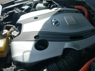 ✅ 2014 Infiniti Q50 Hybrid Sport • VIN: JN1AV7AR4EM700215 • Lot: 42156788. Wystawiony na IAAI z przebiegiem 137 501 mil. Bezpłatny archiwum sprzedaży aukcyjnych z USA i szczegółowy raport historii pojazdu na DreamBid. Zdjęcie 17.