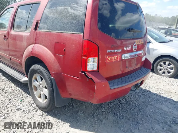 ✅ 2010 Nissan Pathfinder LE • VIN: 5N1AR1NN4AC615795 • Lot: 42154086. Wystawiony na IAAI z przebiegiem Nie podano. Bezpłatny archiwum sprzedaży aukcyjnych z USA i szczegółowy raport historii pojazdu na DreamBid. Zdjęcie 6.