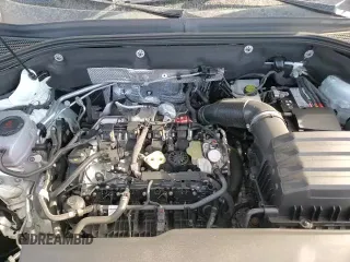 ✅ 2024 Volkswagen Atlas Peak Edition SE • VIN: 1V2CR2CA1RC597818 • Lot: 71994475. Listed on Copart with 8,417 mi. Free auction sales archive from the USA and detailed vehicle history report at DreamBid. Image 16.