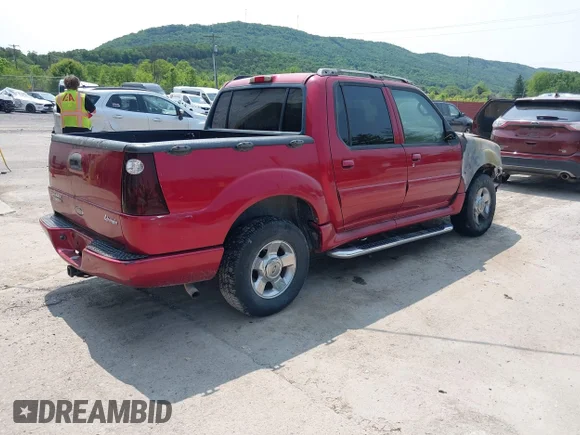 ✅ 2005 Ford Explorer Sport Trac XLS • VIN: 1FMZU77K15UB72965 • Lot: 42414716. Wystawiony na IAAI z przebiegiem 166 136 mil. Bezpłatny archiwum sprzedaży aukcyjnych z USA i szczegółowy raport historii pojazdu na DreamBid. Zdjęcie 4.
