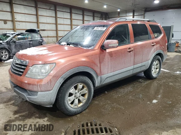 ✅ 2009 Kia Borrego EX • VIN: KNDJH741195037079 • Лот: 60877815. Опубликован ранее на Copart с пробегом 199 035 миль. Бесплатный доступ к архиву аукционных продаж из США и подробный отчёт об истории автомобиля на DreamBid. Изображение 1.