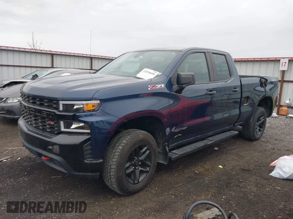 ✅ 2020 Chevrolet Silverado 1500 Custom Trail Boss • VIN: 1GCRYCEF9LZ181789 • Lot: 43599600. Wystawiony na IAAI z przebiegiem 78 916 mil. Bezpłatny archiwum sprzedaży aukcyjnych z USA i szczegółowy raport historii pojazdu na DreamBid. Zdjęcie 2.