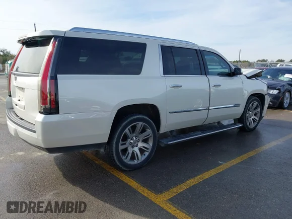 ✅ 2015 Cadillac Escalade ESV Premium • VIN: 1GYS4JKJXFR264835 • Lot: 44398169. Wystawiony na IAAI z przebiegiem 146 766 mil. Bezpłatny archiwum sprzedaży aukcyjnych z USA i szczegółowy raport historii pojazdu na DreamBid. Zdjęcie 4.