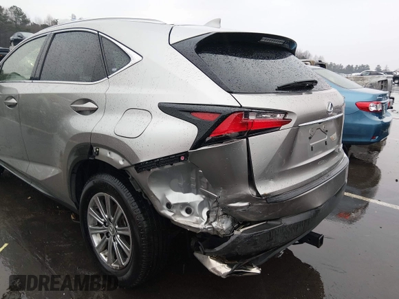 ✅ 2017 Lexus NX 200t • VIN: JTJYARBZ8H2068558 • Lot: 44283840. Wystawiony na IAAI z przebiegiem 124 213 mil. Bezpłatny archiwum sprzedaży aukcyjnych z USA i szczegółowy raport historii pojazdu na DreamBid. Zdjęcie 6.