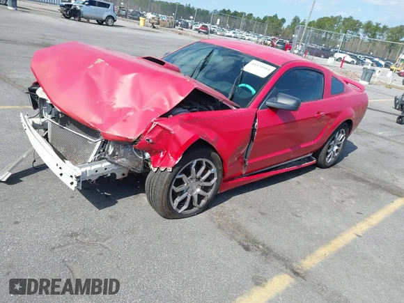 ✅ 2008 Ford Mustang GT Deluxe • VIN: 1ZVHT82H085163335 • Lot: 44570904. Wystawiony na IAAI z przebiegiem 194 756 mil. Bezpłatny archiwum sprzedaży aukcyjnych z USA i szczegółowy raport historii pojazdu na DreamBid. Zdjęcie 2.