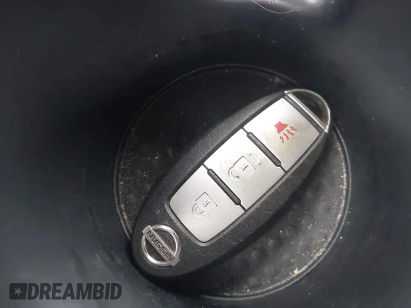 ✅ 2019 Nissan Titan SV • VIN: 1N6AA1E58KN519358 • Lot: 45384751. Wystawiony na IAAI z przebiegiem 140 375 mil. Bezpłatny archiwum sprzedaży aukcyjnych z USA i szczegółowy raport historii pojazdu na DreamBid. Zdjęcie 11.