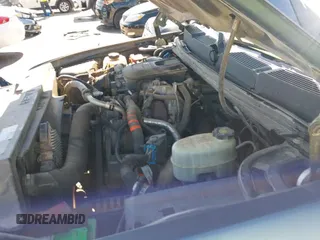 ✅ 2014 Chevrolet Silverado 2500HD LT • VIN: 1GC1KXC88EF178218 • Лот: 43633469. Опубликован ранее на IAAI с пробегом 237 381 миль. Бесплатный доступ к архиву аукционных продаж из США и подробный отчёт об истории автомобиля на DreamBid. Изображение 19.