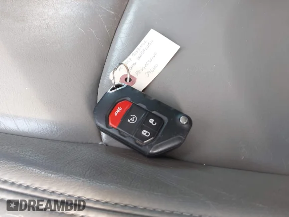 ✅ 2020 Jeep Gladiator Sport S • VIN: 1C6JJTAG3LL211993 • Лот: 44192212. Опубліковано раніше на IAAI з пробігом 86 678 миль. Безкоштовний доступ до архіву аукціонних продажів зі США та докладний звіт про історію автомобіля на DreamBid. Зображення 11.