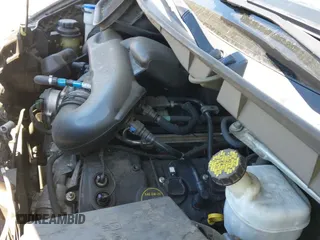 ✅ 2019 Ford Transit Passenger XL • VIN: 1FBZX2YM2KKA61349 • Lot: 42995722. Wystawiony na IAAI z przebiegiem 106 593 mil. Bezpłatny archiwum sprzedaży aukcyjnych z USA i szczegółowy raport historii pojazdu na DreamBid. Zdjęcie 15.