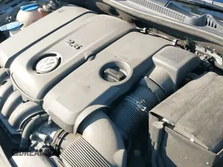 ✅ 2014 Volkswagen Golf • VIN: WVWDB7AJXEW011765 • Лот: 43379151. Опубликован ранее на IAAI с пробегом 163 819 миль. Бесплатный доступ к архиву аукционных продаж из США и подробный отчёт об истории автомобиля на DreamBid. Изображение 19.