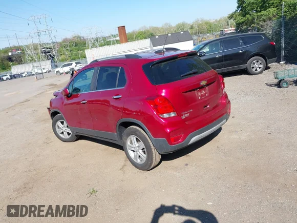 ✅ 2020 Chevrolet Trax LT • VIN: 3GNCJPSB5LL169639 • Лот: 44907688. Опубліковано раніше на IAAI з пробігом 48 156 миль. Безкоштовний доступ до архіву аукціонних продажів зі США та докладний звіт про історію автомобіля на DreamBid. Зображення 3.