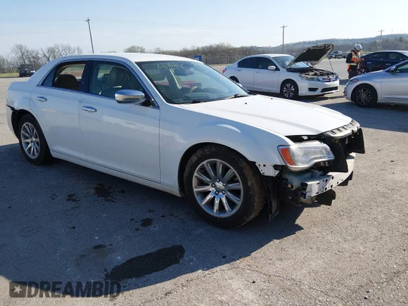 ✅ 2013 Chrysler 300 C • VIN: 2C3CCAET5DH650350 • Лот: 44805899. Опубликован ранее на IAAI с пробегом 145 037 миль. Бесплатный доступ к архиву аукционных продаж из США и подробный отчёт об истории автомобиля на DreamBid. Изображение 1.