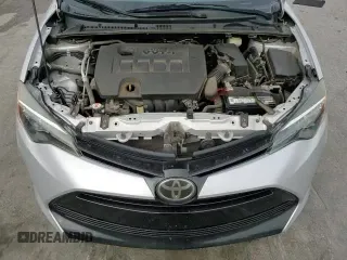 ✅ 2018 Toyota Corolla LE • VIN: 2T1BURHE0JC028924 • Lot: 93784975. Wystawiony na Copart z przebiegiem 130 156 mil. Bezpłatny archiwum sprzedaży aukcyjnych z USA i szczegółowy raport historii pojazdu na DreamBid. Zdjęcie 13.