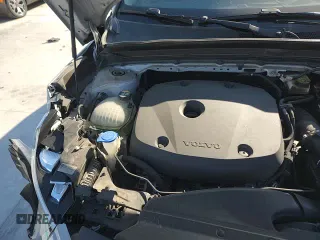 ✅ 2020 Volvo XC40 Momentum • VIN: YV4AC2HK7L2232792 • Lot: 82456535. Wystawiony na Copart z przebiegiem 57 791 mil. Bezpłatny archiwum sprzedaży aukcyjnych z USA i szczegółowy raport historii pojazdu na DreamBid. Zdjęcie 16.