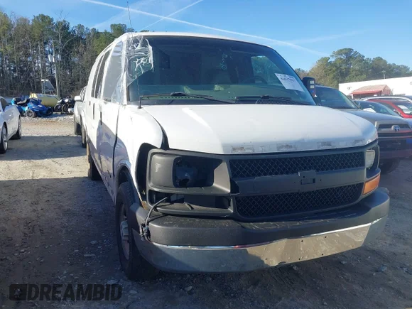 ✅ 2006 Chevrolet Express Cargo • VIN: 1GCGG25V161235472 • Lot: 44637937. Wystawiony na IAAI z przebiegiem 258 609 mil. Bezpłatny archiwum sprzedaży aukcyjnych z USA i szczegółowy raport historii pojazdu na DreamBid. Zdjęcie 1.
