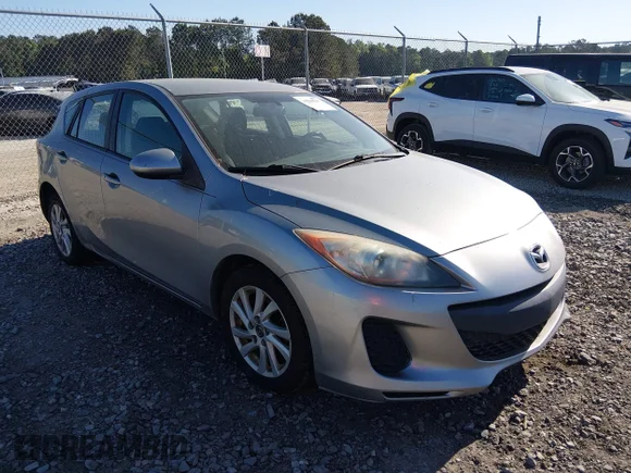 ✅ 2013 Mazda 3 i Touring • VIN: JM1BL1L73D1813721 • Лот: 44880269. Опубліковано раніше на IAAI з пробігом 113 782 миль. Безкоштовний доступ до архіву аукціонних продажів зі США та докладний звіт про історію автомобіля на DreamBid. Зображення 1.
