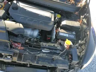 ✅ 2018 Jeep Cherokee Latitude • VIN: 1C4PJLCB7JD553751 • Lot: 92360165. Wystawiony na Copart z przebiegiem 107 069 mil. Bezpłatny archiwum sprzedaży aukcyjnych z USA i szczegółowy raport historii pojazdu na DreamBid. Zdjęcie 14.