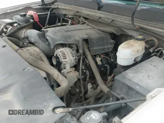 ✅ 2007 Chevrolet Silverado 2500HD 1LT • VIN: 1GCHC23K67F523209 • Lot: 41925957. Wystawiony na IAAI z przebiegiem 250 138 mil. Bezpłatny archiwum sprzedaży aukcyjnych z USA i szczegółowy raport historii pojazdu na DreamBid. Zdjęcie 19.