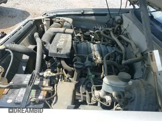 ✅ 2005 Toyota Sequoia SR5 • VIN: 5TDZT34A35S247326 • Lot: 42573633. Listed on IAAI with 329,847 mi. Free auction sales archive from the USA and detailed vehicle history report at DreamBid. Image 25.