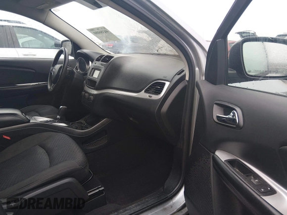 ✅ 2017 Dodge Journey SXT • VIN: 3C4PDDBG6HT575304 • Lot: 44386080. Wystawiony na IAAI z przebiegiem Nie podano. Bezpłatny archiwum sprzedaży aukcyjnych z USA i szczegółowy raport historii pojazdu na DreamBid. Zdjęcie 5.