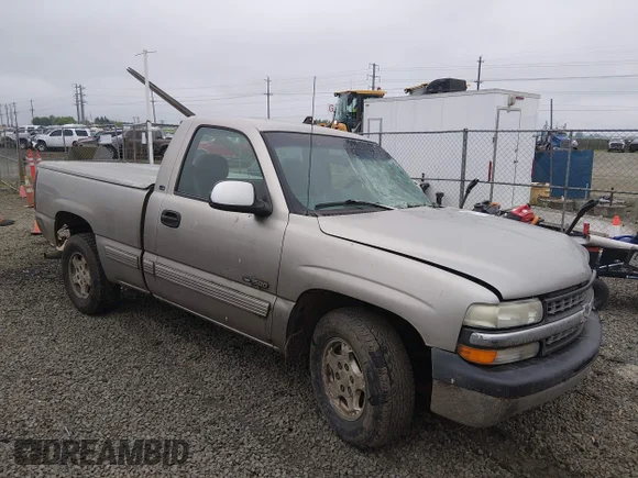 ✅ 1999 Chevrolet Silverado 1500 • VIN: 1GCEC14W6XZ166658 • Lot: 45029093. Listed on IAAI with 251,065 mi. Free auction sales archive from the USA and detailed vehicle history report at DreamBid. Image 1.