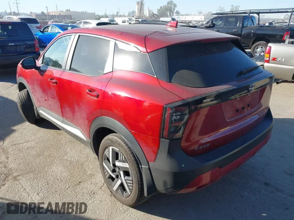 ✅ 2025 Nissan Kicks SV • VIN: 3N8AP6CA8SL381954 • Lot: 43984454. Wystawiony na IAAI z przebiegiem 19 669 mil. Bezpłatny archiwum sprzedaży aukcyjnych z USA i szczegółowy raport historii pojazdu na DreamBid. Zdjęcie 3.