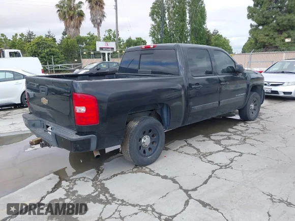 ✅ 2008 Chevrolet Silverado 1500 1LT • VIN: 2GCEC13J981248240 • Lot: 45229045. Listed on IAAI with 194,152 mi. Free auction sales archive from the USA and detailed vehicle history report at DreamBid. Image 4.