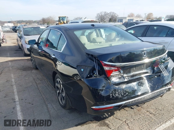 ✅ 2017 Honda Accord EX-L • VIN: 1HGCR2F88HA101841 • Lot: 44005167. Wystawiony na IAAI z przebiegiem 107 507 mil. Bezpłatny archiwum sprzedaży aukcyjnych z USA i szczegółowy raport historii pojazdu na DreamBid. Zdjęcie 3.