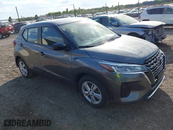 ✅ 2025 Nissan Kicks Play S • VIN: 3N1CP5BV7SL475331 • Lot: 43387738. Listed on IAAI with 1,129 mi. Free auction sales archive from the USA and detailed vehicle history report at DreamBid. Image 1.