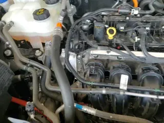 ✅ 2022 Ford Escape SEL Hybrid • VIN: 1FMCU0CZ9NUA16317 • Лот: 64540595. Опубликован ранее на Copart с пробегом 62 500 миль. Бесплатный доступ к архиву аукционных продаж из США и подробный отчёт об истории автомобиля на DreamBid. Изображение 14.