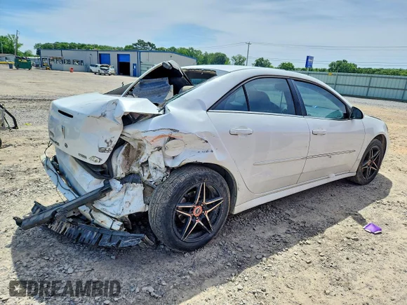 ✅ 2010 Pontiac G6 1SA • VIN: 1G2ZA5E00A4132149 • Lot: 51528426. Wystawiony na Copart z przebiegiem 387 448 mil. Bezpłatny archiwum sprzedaży aukcyjnych z USA i szczegółowy raport historii pojazdu na DreamBid. Zdjęcie 3.