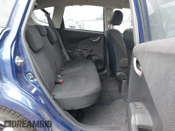 ✅ 2012 Honda Fit Sport • VIN: JHMGE8H56CC027221 • Lot: 45218477. Wystawiony na IAAI z przebiegiem 83 891 mil. Bezpłatny archiwum sprzedaży aukcyjnych z USA i szczegółowy raport historii pojazdu na DreamBid. Zdjęcie 8.