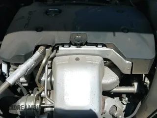 ✅ 2018 Buick Regal Essence • VIN: W04GV8SXXJ1088053 • Lot: 43018897. Wystawiony na IAAI z przebiegiem 102 687 mil. Bezpłatny archiwum sprzedaży aukcyjnych z USA i szczegółowy raport historii pojazdu na DreamBid. Zdjęcie 20.