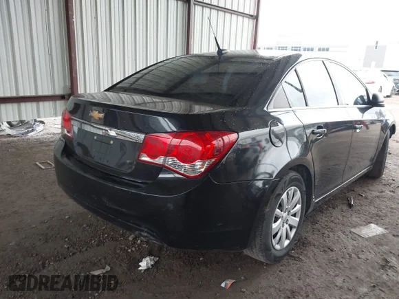 ✅ 2011 Chevrolet Cruze LS • VIN: 1G1PC5SH8B7123053 • Лот: 44993489. Опубликован ранее на IAAI с пробегом 179 574 миль. Бесплатный доступ к архиву аукционных продаж из США и подробный отчёт об истории автомобиля на DreamBid. Изображение 4.