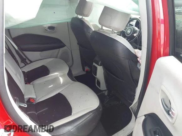 ✅ 2019 Jeep Compass Latitude • VIN: 3C4NJCBB8KT843811 • Лот: 42442207. Опубліковано раніше на IAAI з пробігом 83 608 миль. Безкоштовний доступ до архіву аукціонних продажів зі США та докладний звіт про історію автомобіля на DreamBid. Зображення 8.