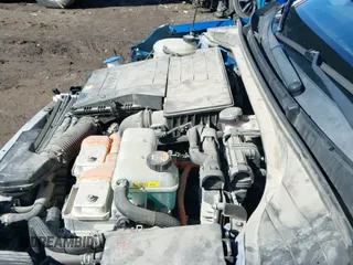 ✅ 2018 Hyundai Ioniq Blue • VIN: KMHC65LC3JU072993 • Lot: 41583151. Wystawiony na IAAI z przebiegiem 182 964 mil. Bezpłatny archiwum sprzedaży aukcyjnych z USA i szczegółowy raport historii pojazdu na DreamBid. Zdjęcie 20.